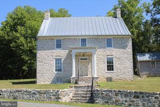 242 Fort Bowman Rd - Photo 1 of 1