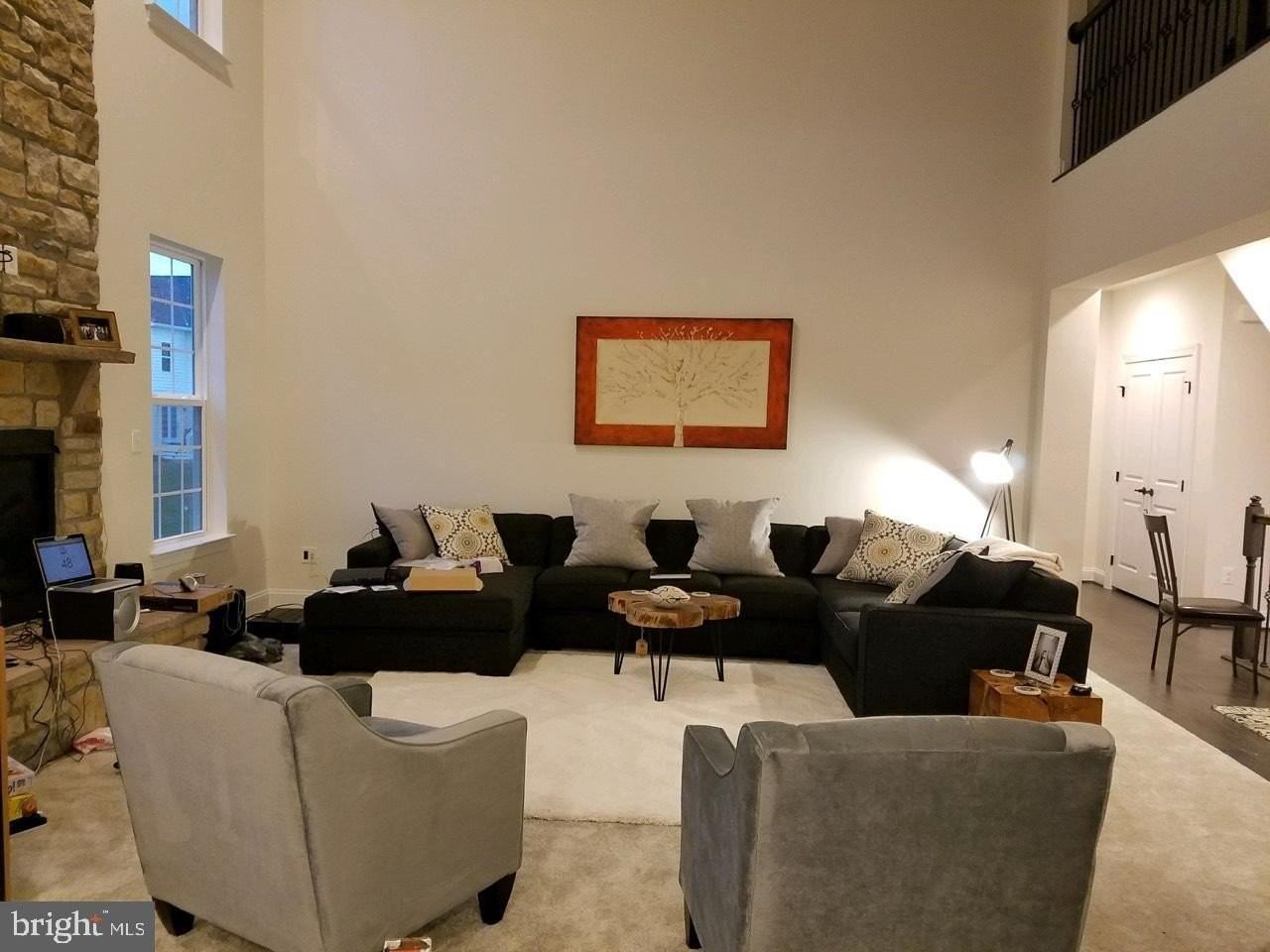 53 Liberty Knolls Dr - Photo 4 of 36
