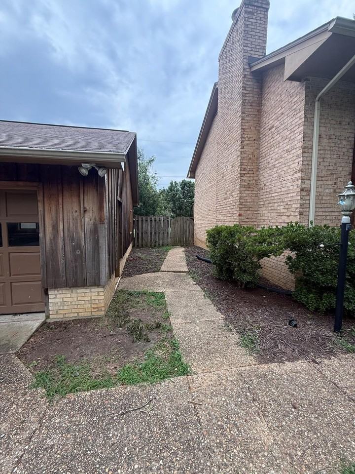 602 Galveston Rd - Photo 3 of 29
