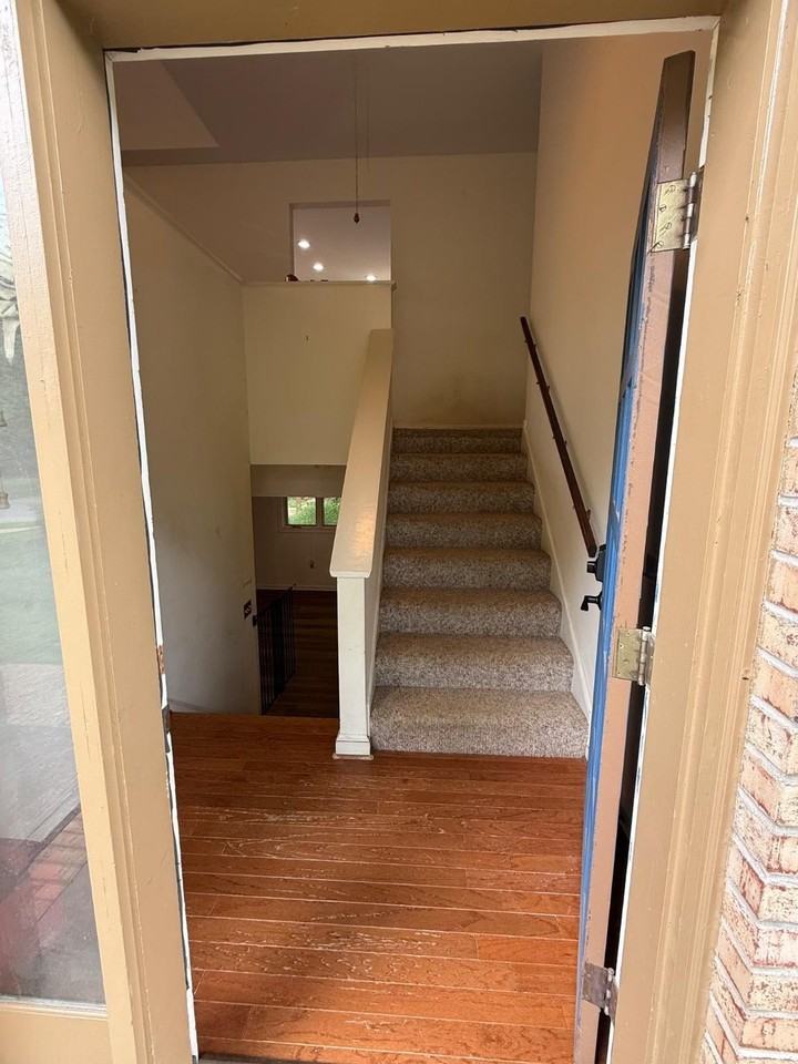 602 Galveston Rd - Photo 5 of 29