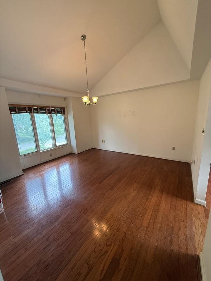 602 Galveston Rd - Photo 6 of 29