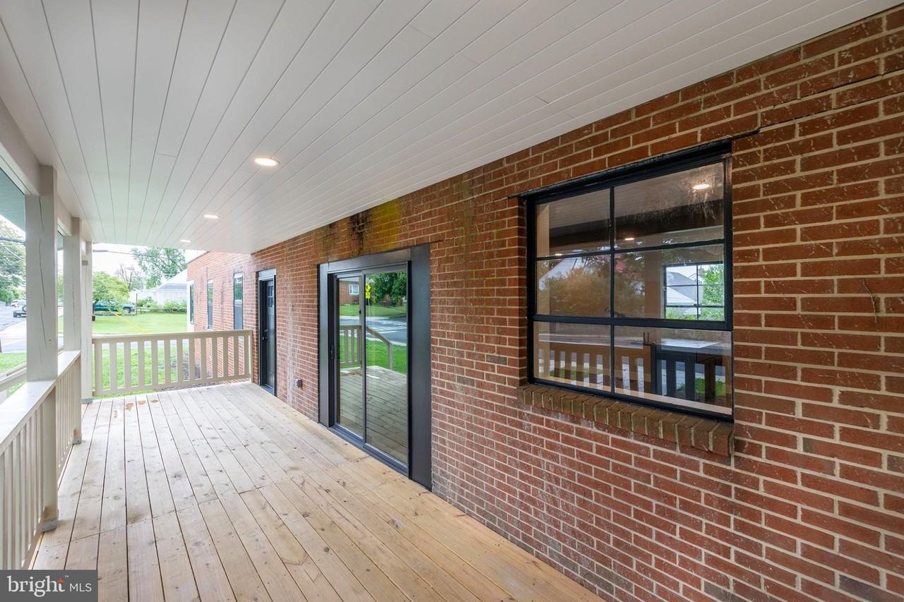 903 Orchard Ave - Photo 5 of 31