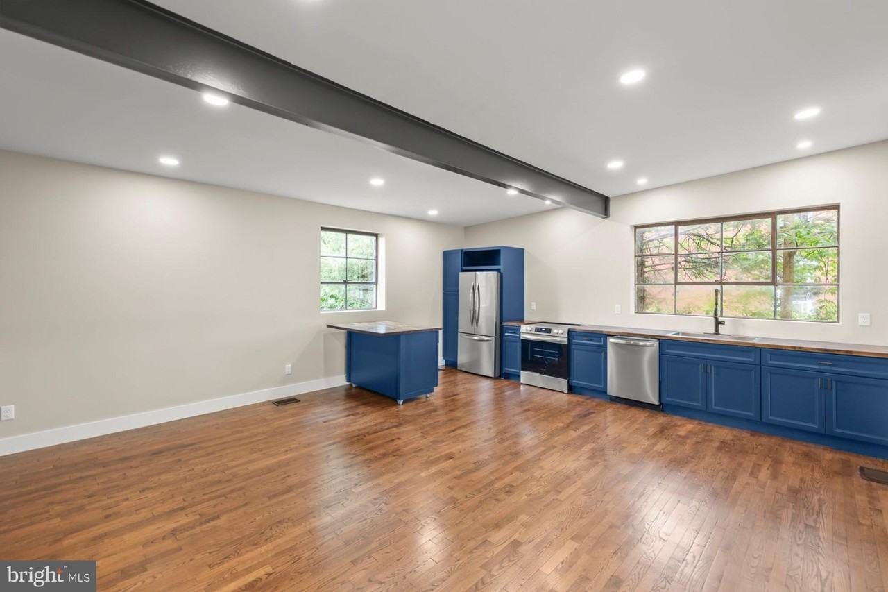 903 Orchard Ave - Photo 7 of 31