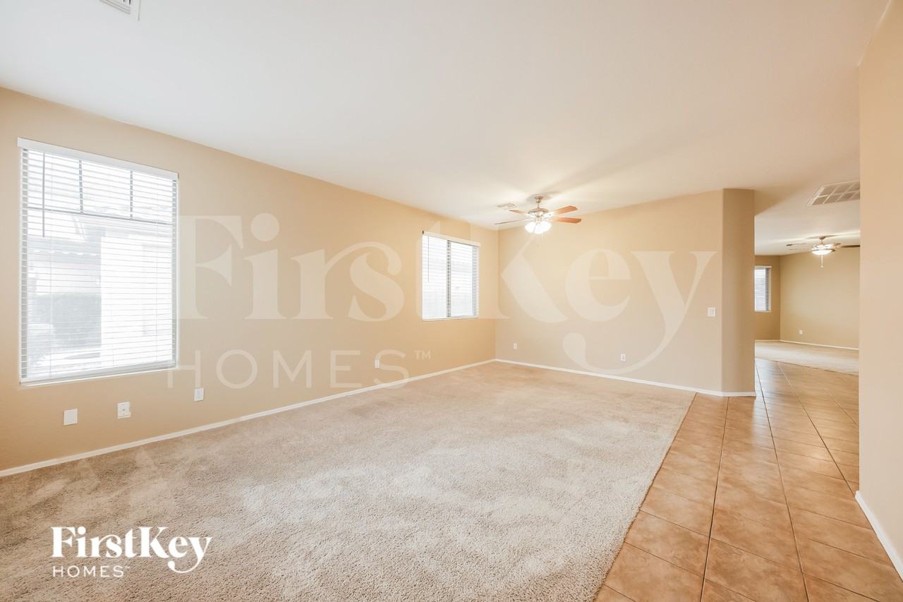 188 S 154th Ln - Photo 2 of 15
