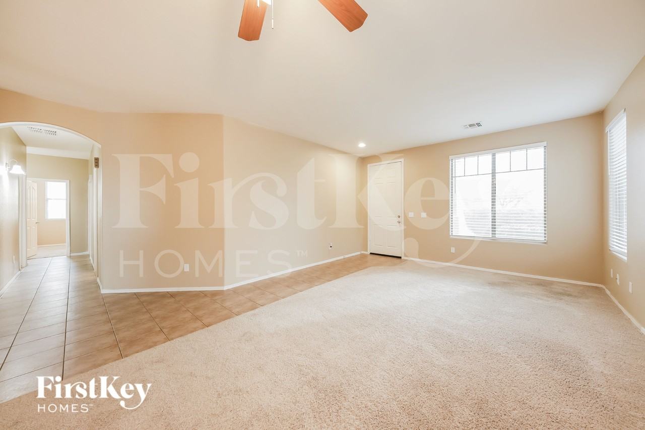 188 S 154th Ln - Photo 3 of 15