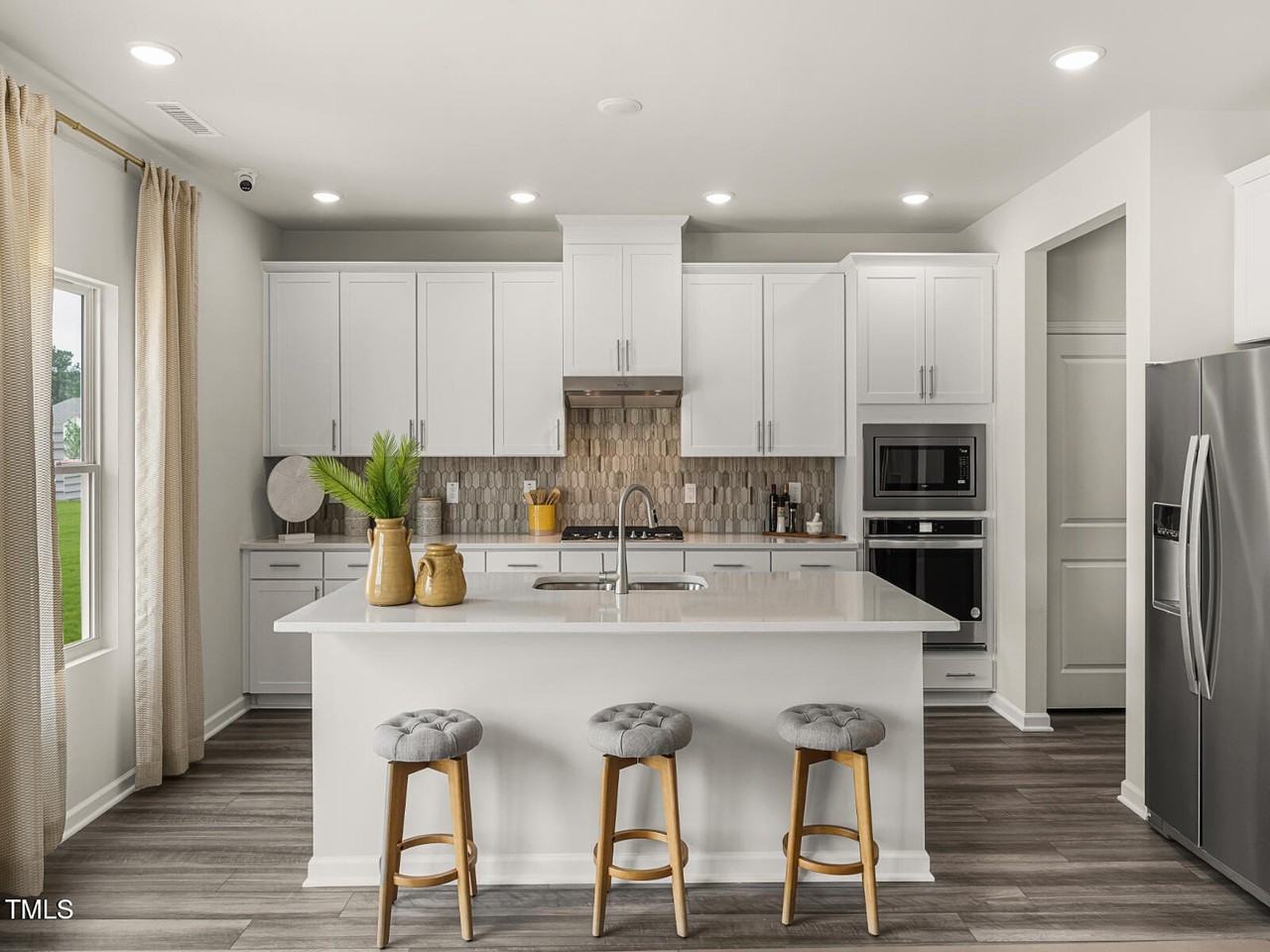 1201 Winding Spg Drive - Photo 4 of 33