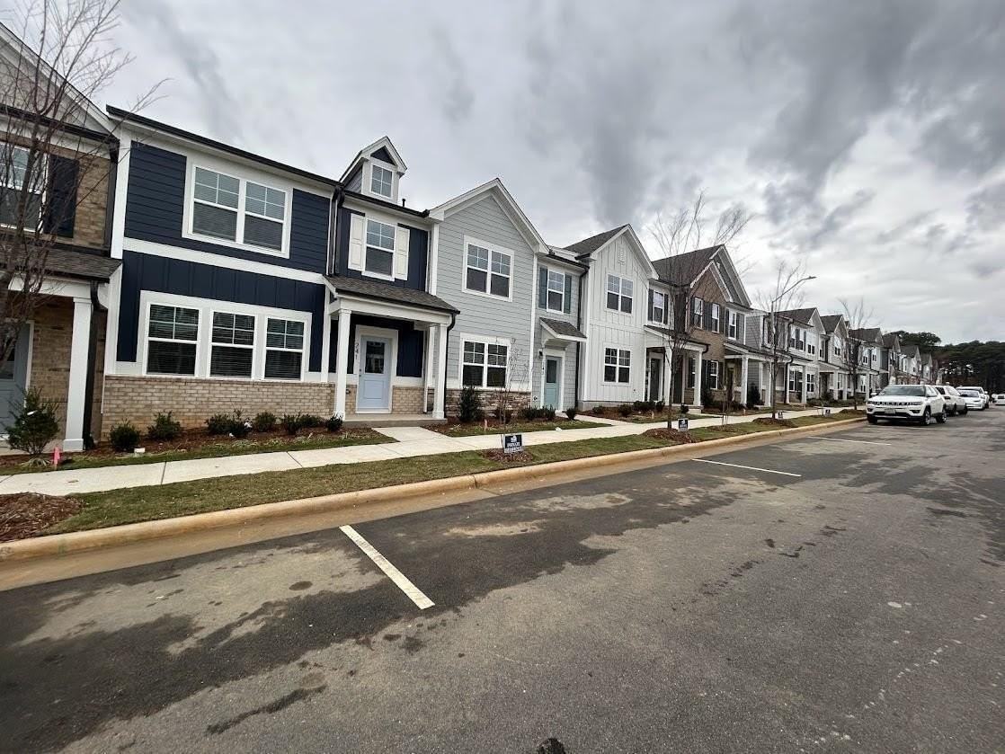 241 Ribbon Rail St - Photo 2 of 37