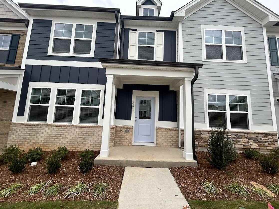 241 Ribbon Rail St - Photo 4 of 37