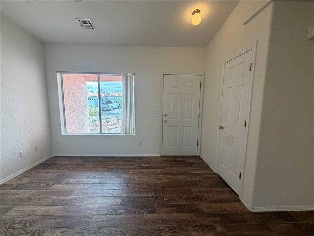 6529 S Lantana Dr - Photo 5 of 23