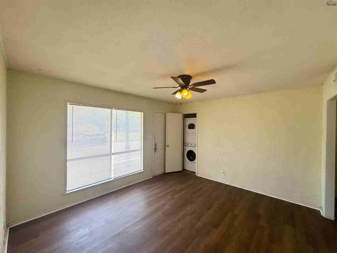 2316 Buchanan St #1 - Photo 3 of 9