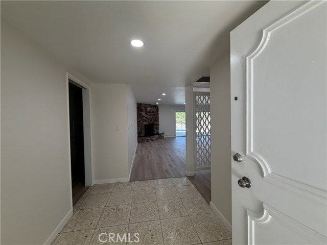 6621 Whitman Ave - Photo 3 of 8