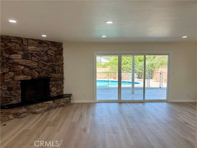 6621 Whitman Ave - Photo 4 of 8