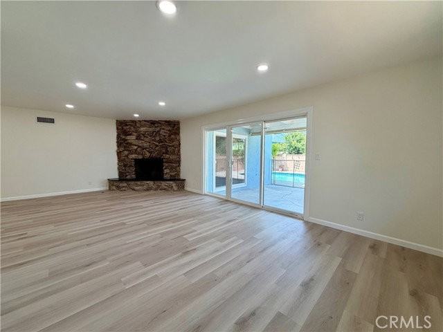 6621 Whitman Ave - Photo 5 of 8