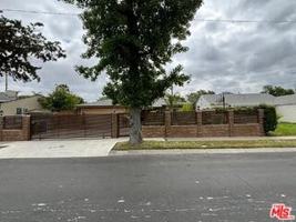 featured image of 6550 Van Noord Ave