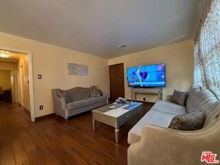 6550 Van Noord Ave - Photo 6 of 8