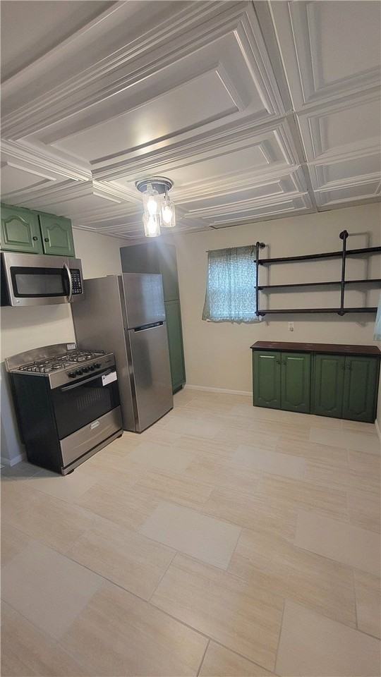 149 Frank St - Photo 4 of 27