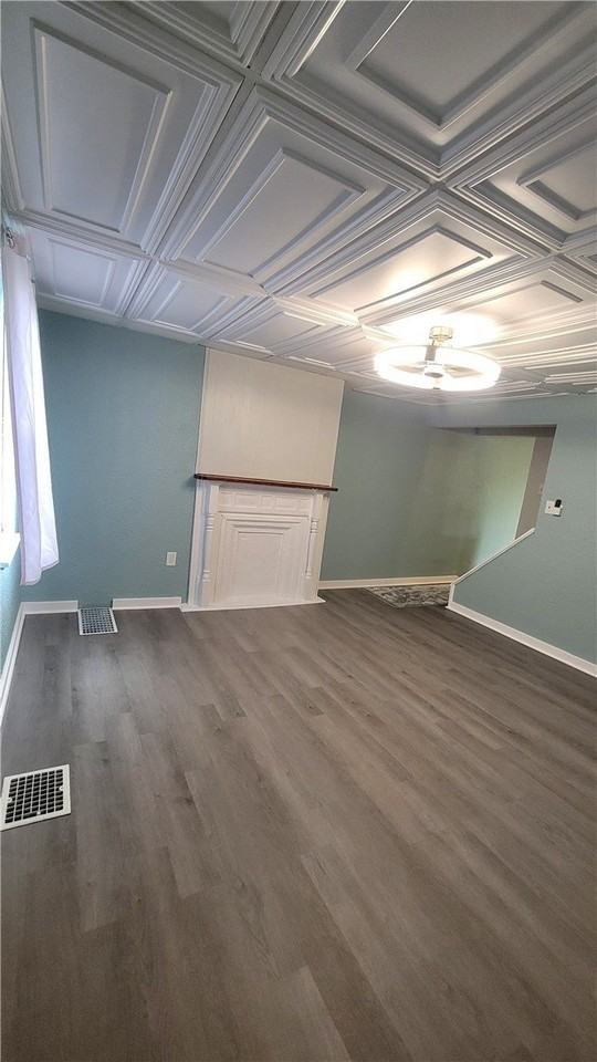 149 Frank St - Photo 7 of 27