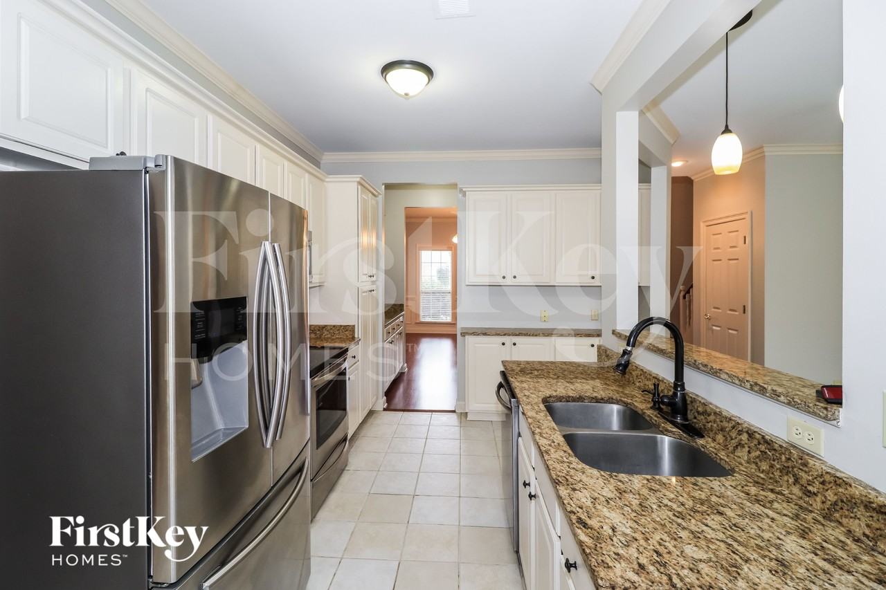 1311 Rain Hollow Cir W - Photo 6 of 15