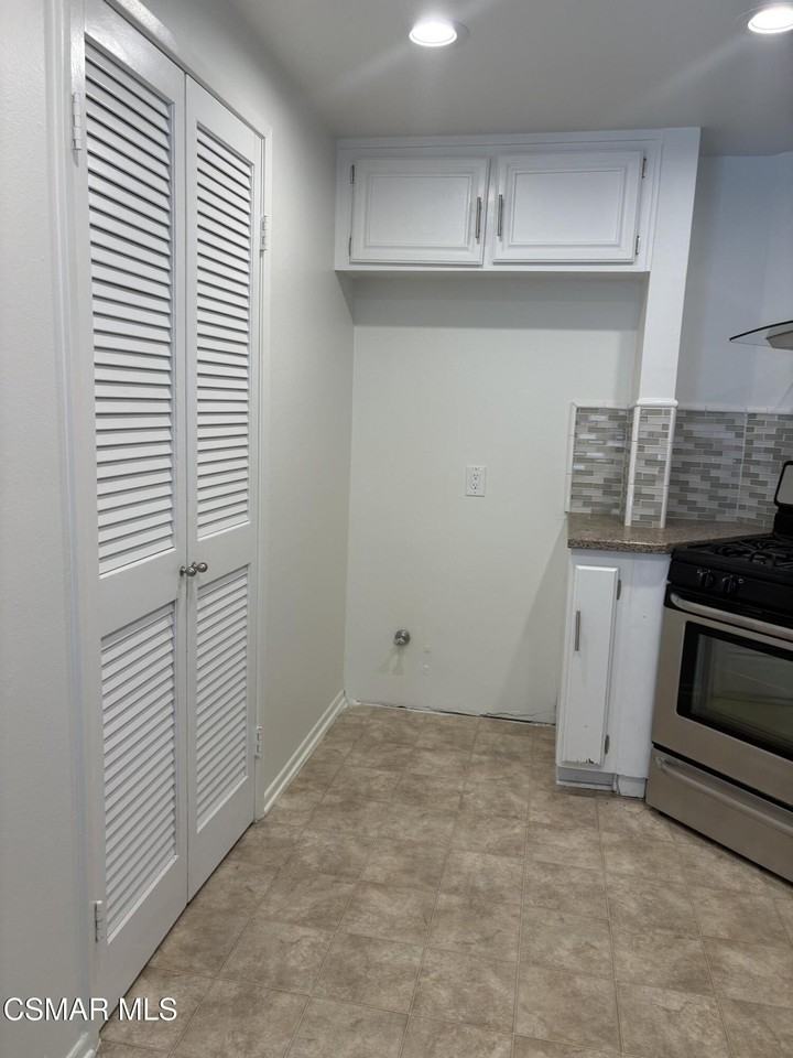 2600 Calle Abedul - Photo 6 of 11