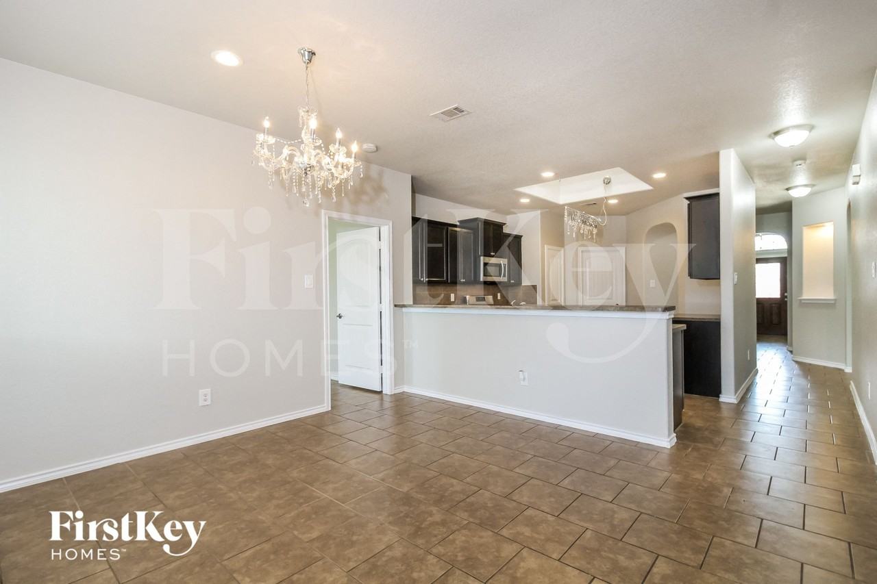 1221 Goodland Ter - Photo 6 of 15