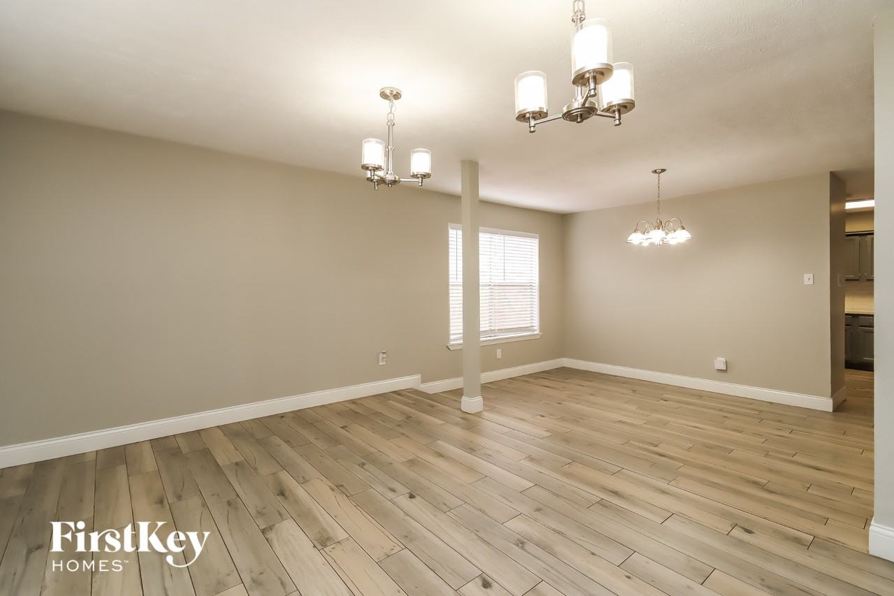 10134 Sagemark Dr - Photo 4 of 15