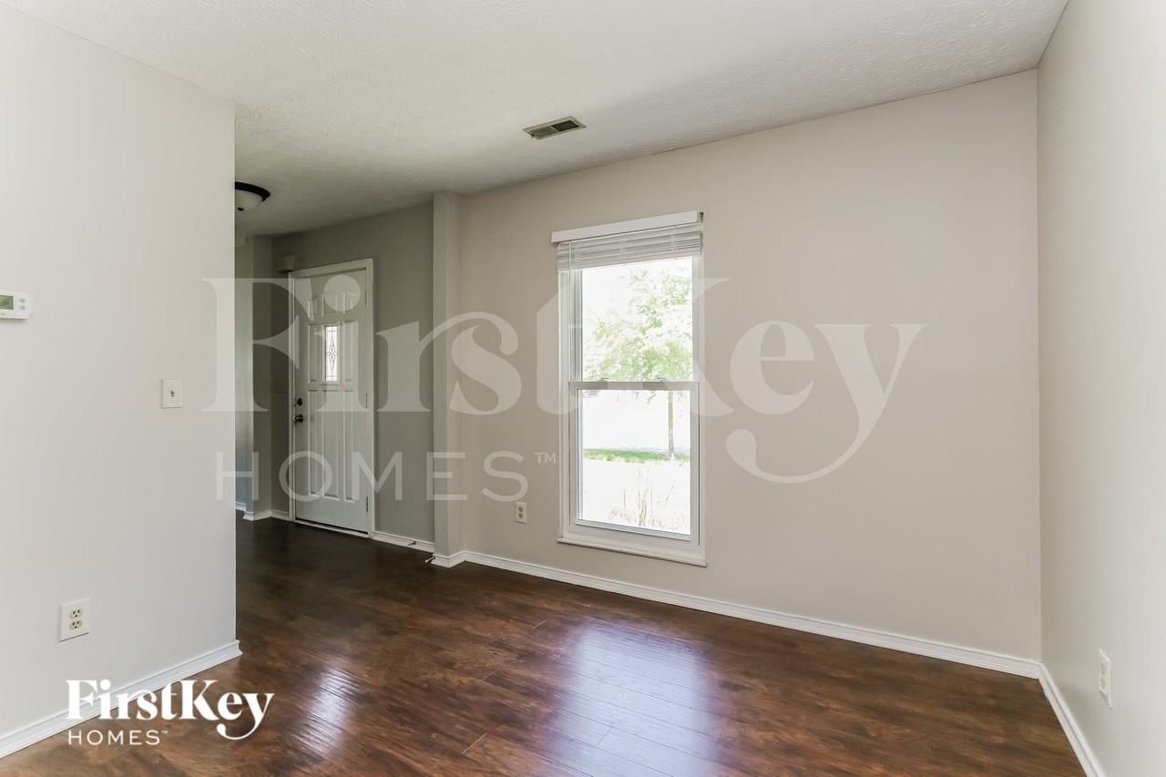 5705 Andrea Ln - Photo 4 of 16