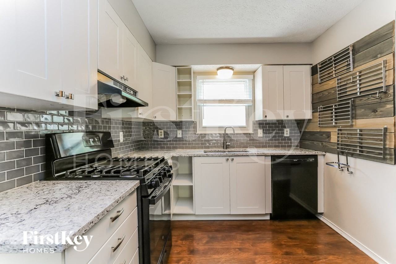 5705 Andrea Ln - Photo 7 of 16