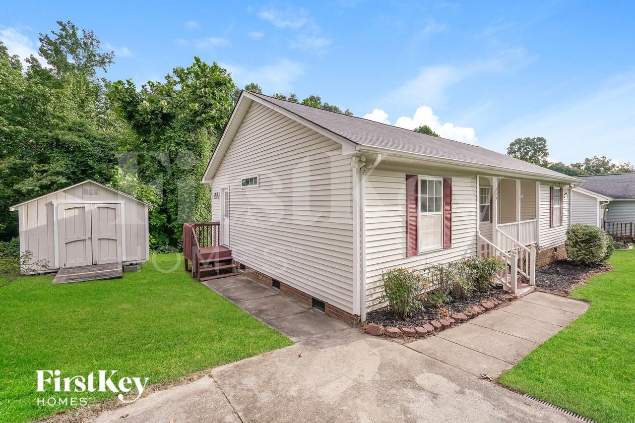 514 Three Oaks Dr - Photo 2 of 16