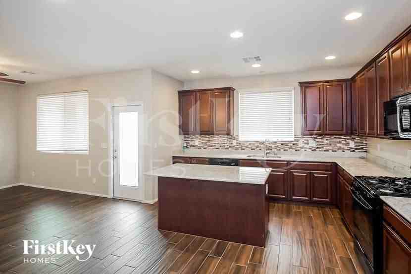 8149 Begonia Blush Dr - Photo 5 of 15