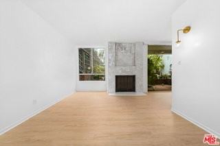 406 N Oakhurst Dr #105 - Photo 5 of 8