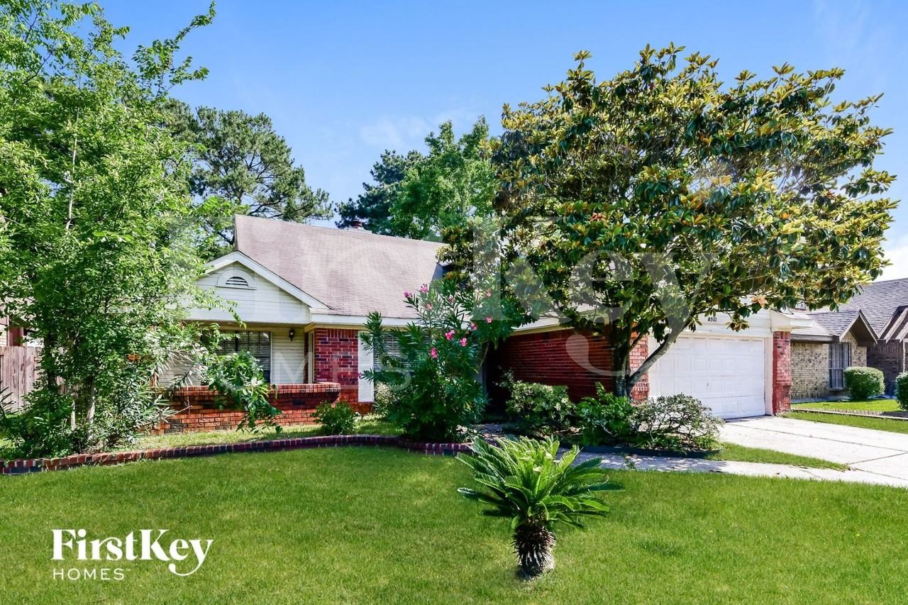 8511 Stagewood Dr - Photo 2 of 15