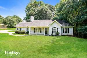 featured image of 838 E Marable St