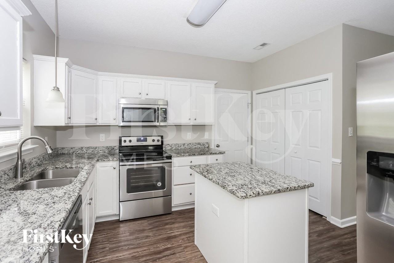 7503 Wilkins Terrace Dr - Photo 6 of 15