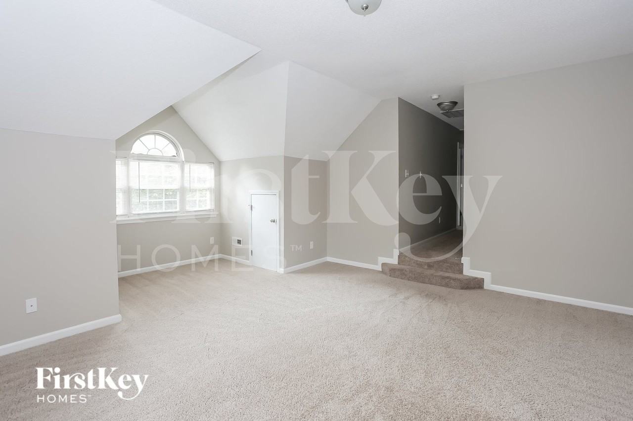 7503 Wilkins Terrace Dr - Photo 7 of 15