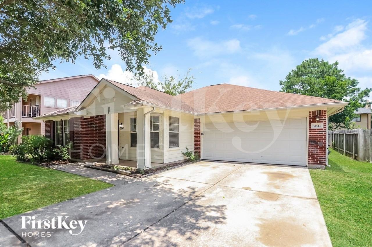5043 Summit Lodge Dr - Photo 2 of 16