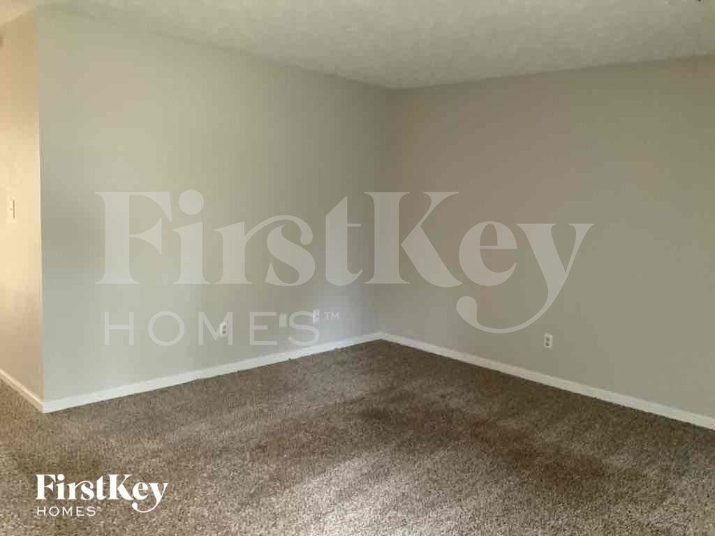 3907 Wood Path Dr - Photo 2 of 17