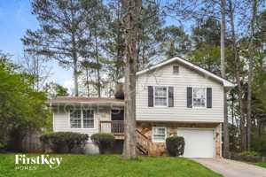 featured image of 2826 Bay Leaf Dr Se