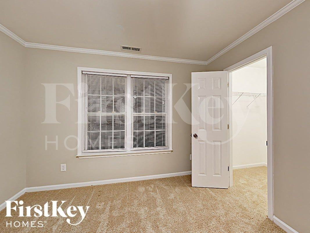 2332 Juniper Dr - Photo 6 of 13