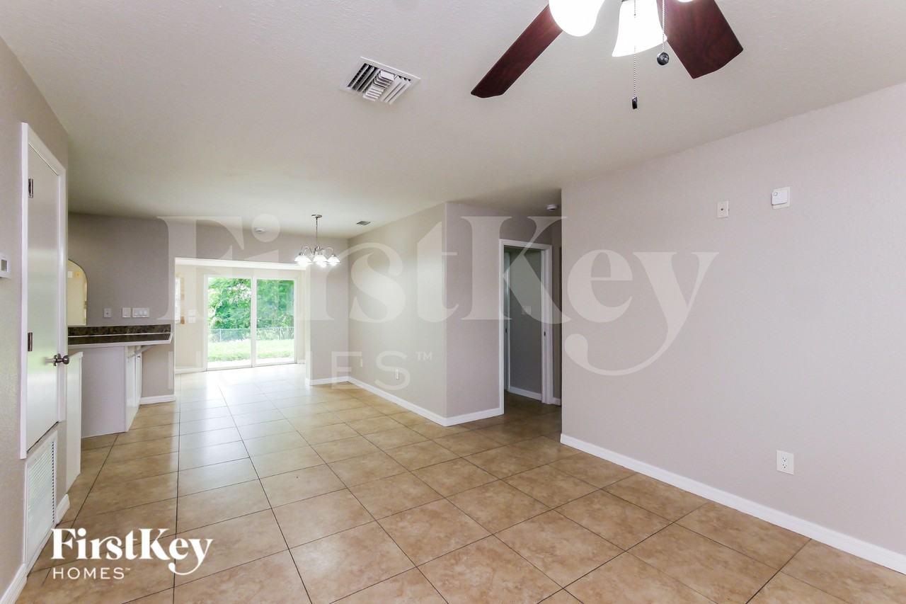 2174 Nw 62nd Ave - Photo 3 of 16