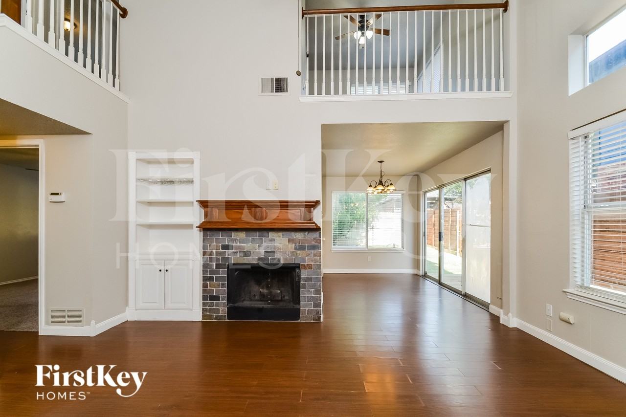 2013 Raven Ln - Photo 3 of 16
