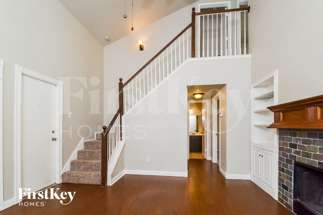 2013 Raven Ln - Photo 4 of 16
