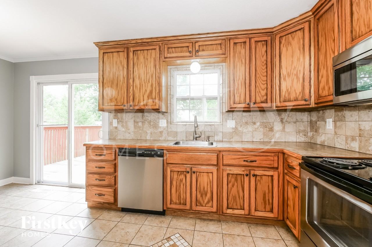 1903 Karlton Way - Photo 7 of 16