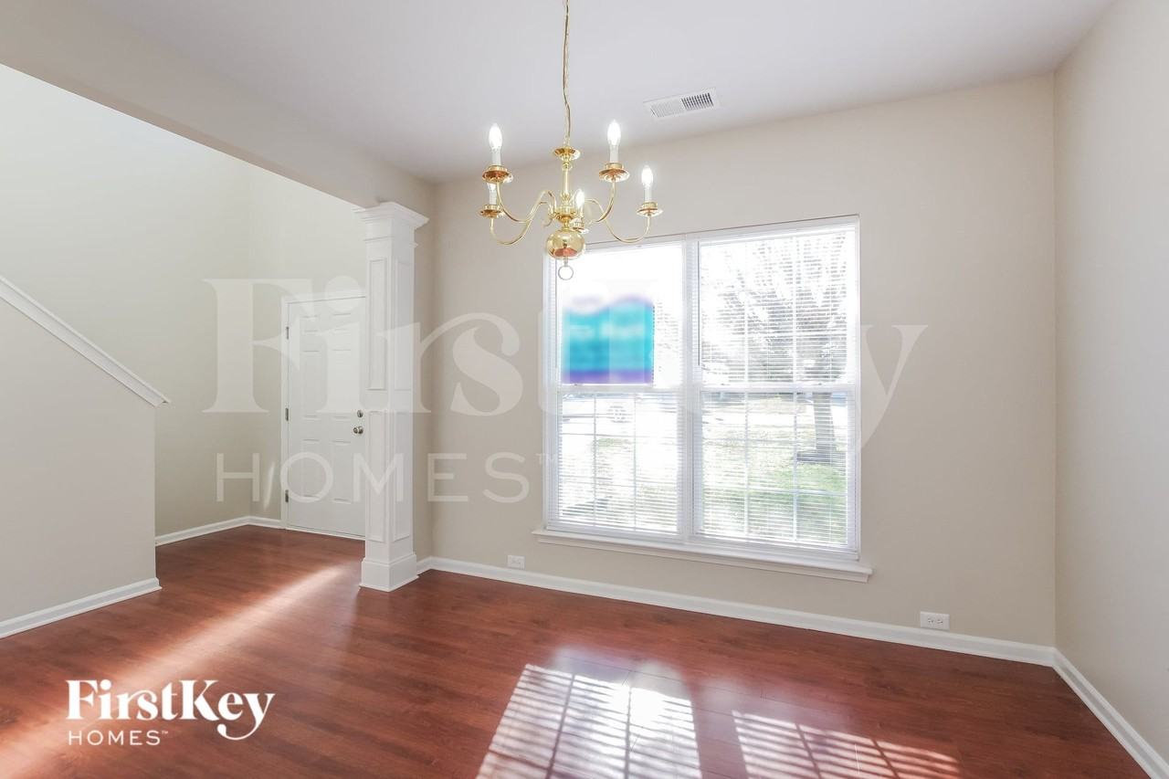 15236 Dehavilland Dr - Photo 4 of 15
