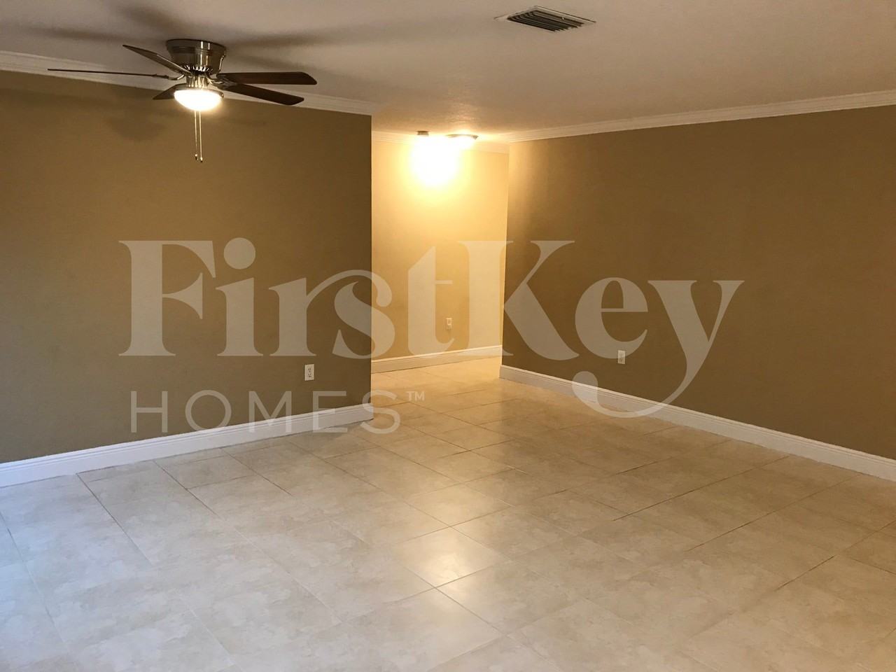 12827 Swterrace - Photo 3 of 21