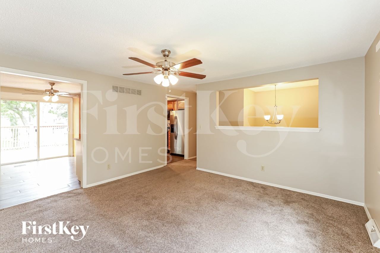 1111 Owen Dr - Photo 3 of 16