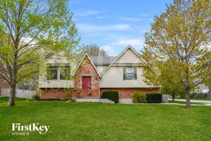 featured image of 1004 Se Dover Dr