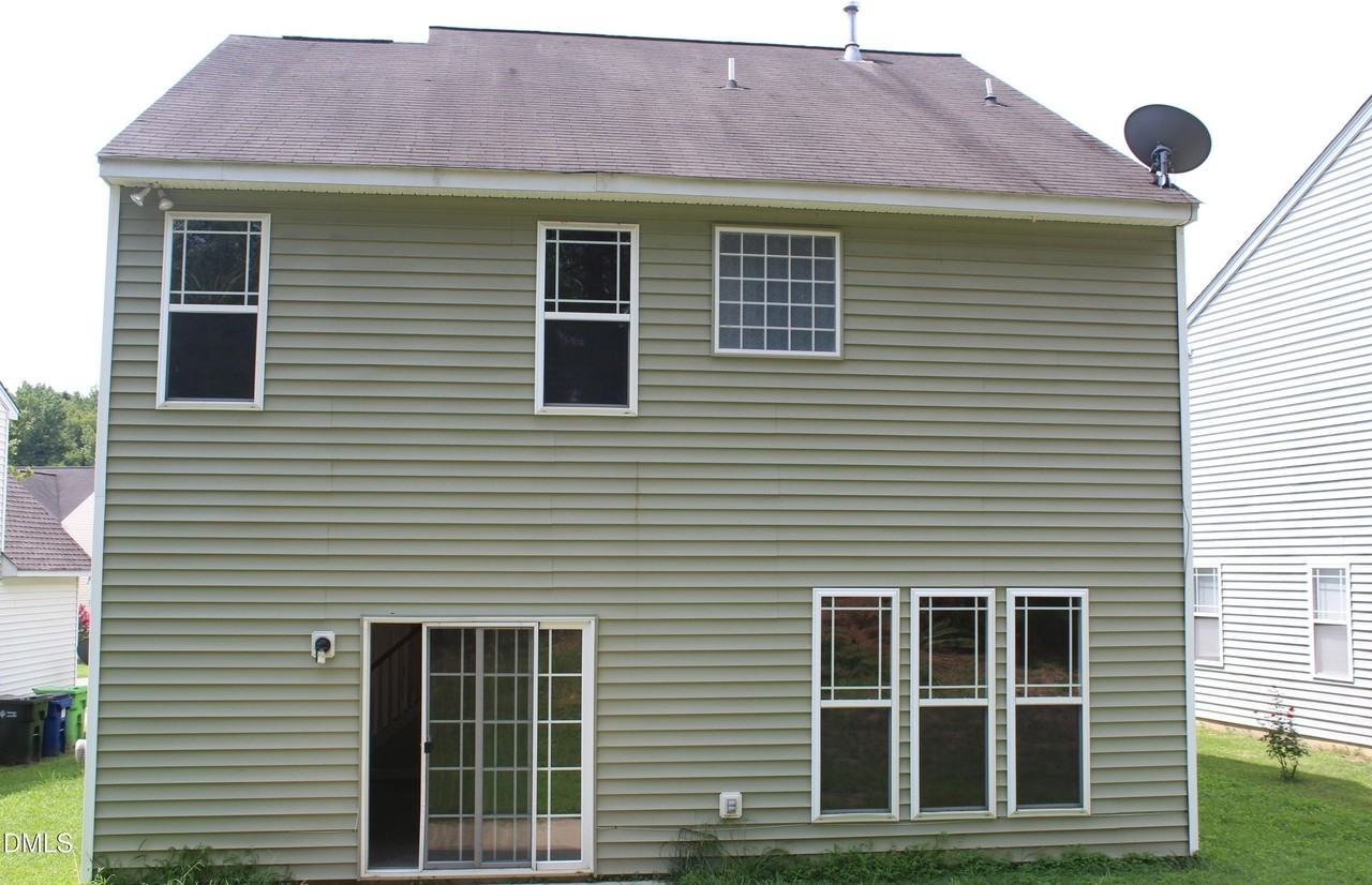 3553 Sunbright Ln - Photo 3 of 25