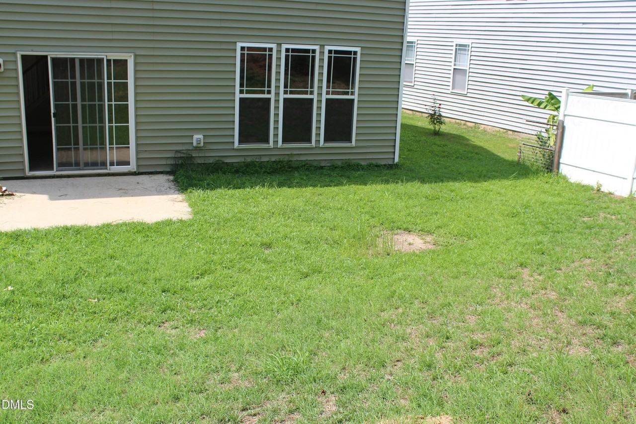 3553 Sunbright Ln - Photo 4 of 25