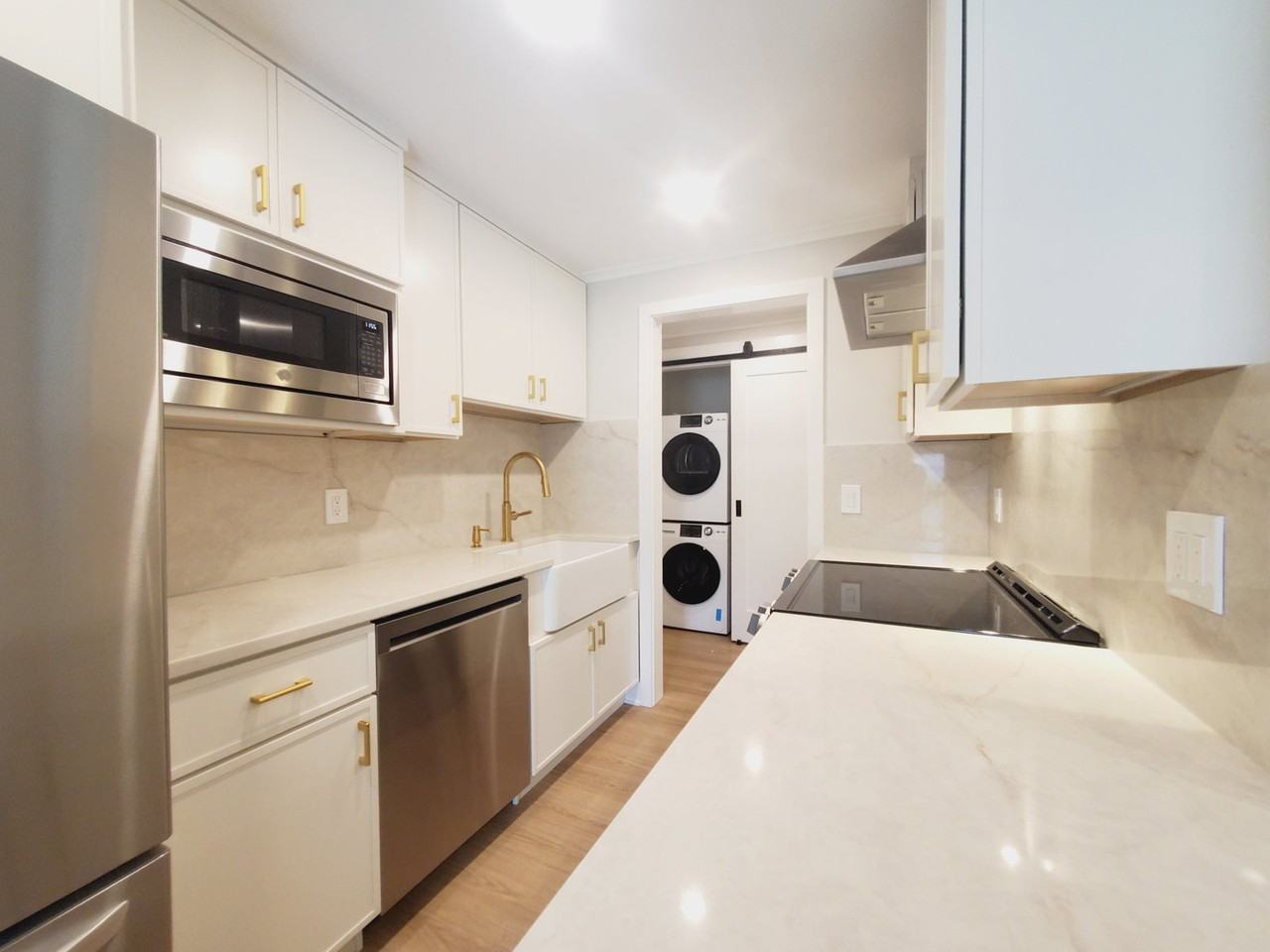 85 Riverside Ave #F7 - Photo 2 of 8