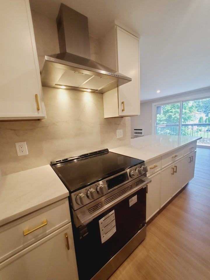 85 Riverside Ave #F7 - Photo 5 of 8